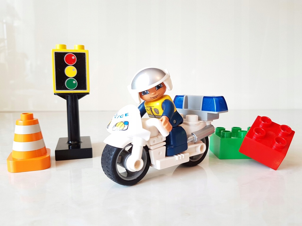 LEGO DUPLO Policjant na motorze 5679 motor policja