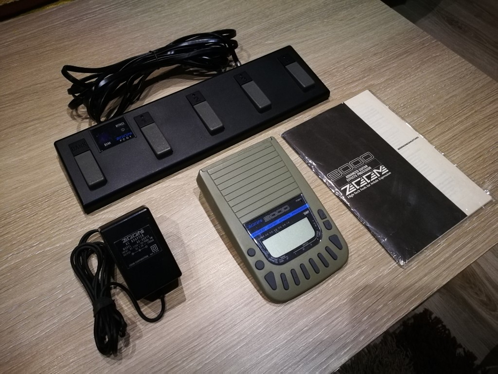 Multiefekt gitarowy ZOOM 9000 i kontroler ZOOM FC0