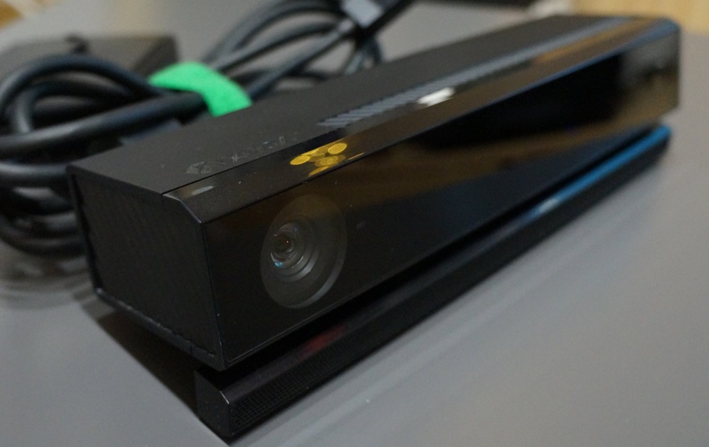 SENSOR KINECT XBOX ONE + uchwyt TV
