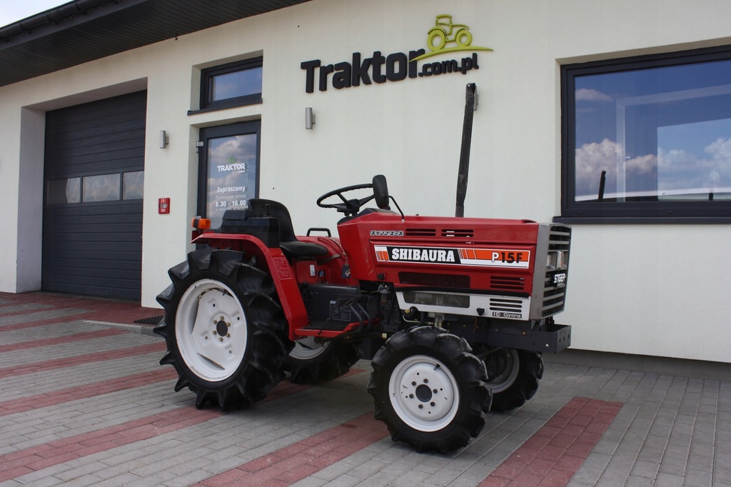 Japoński mini traktor Shibaura P15F 4x4 15KM