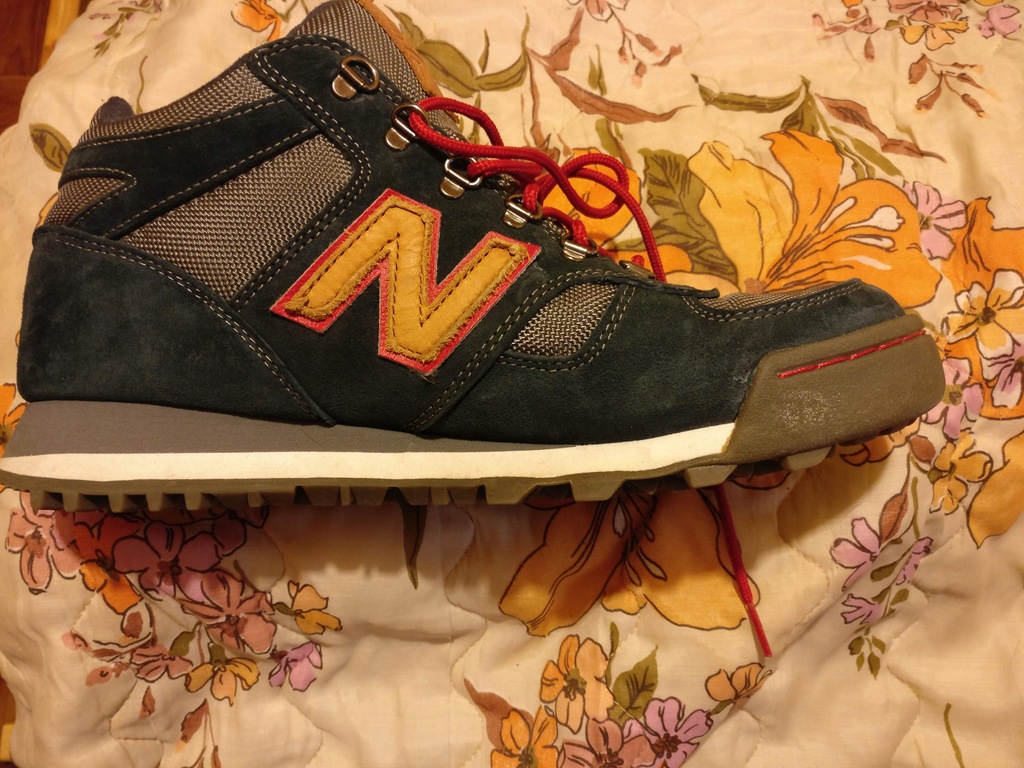 new balance h710cnv