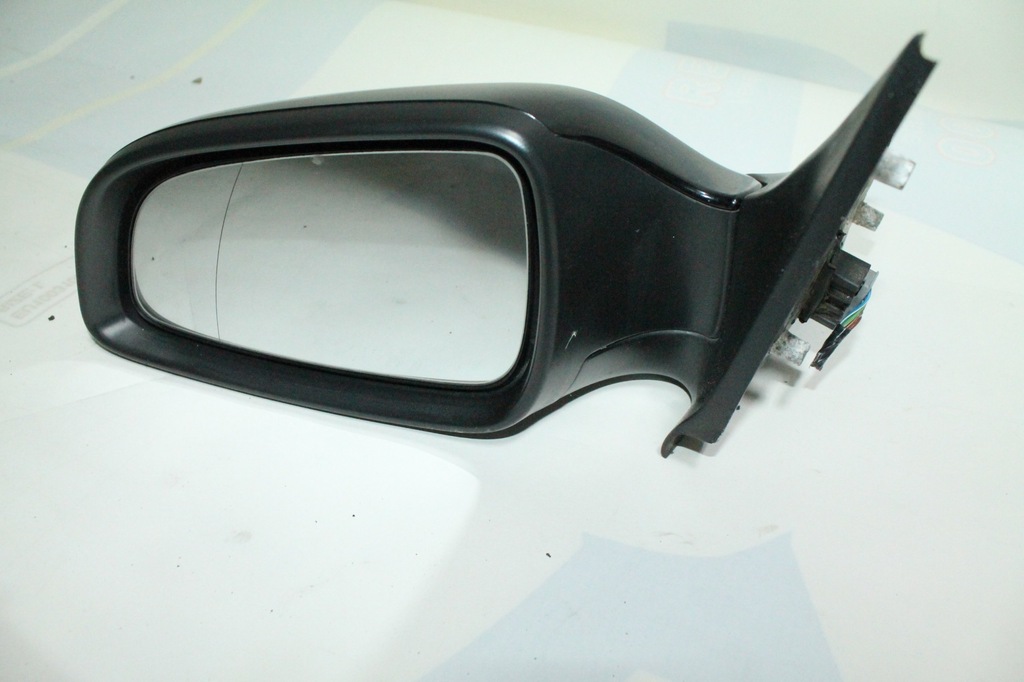 LUSTREKO LEWE OPEL ASTRA H 3 III GTC 5 PIN 3 DRZWI