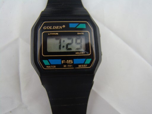 zegarek Golden Quartz LCD, elektroniczny z PRL