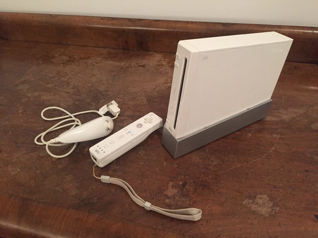 Nintendo Wii + 3 gry