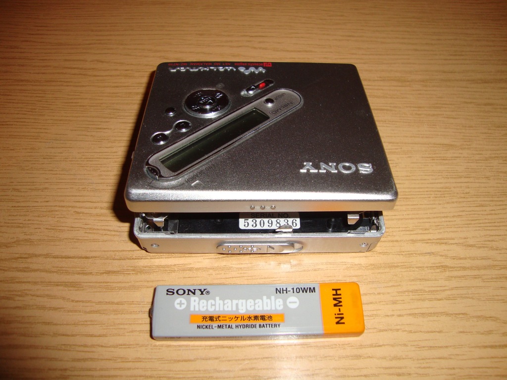SONY NET MD WALKMAN mini disc MZN710 7252186086 oficjalne archiwum