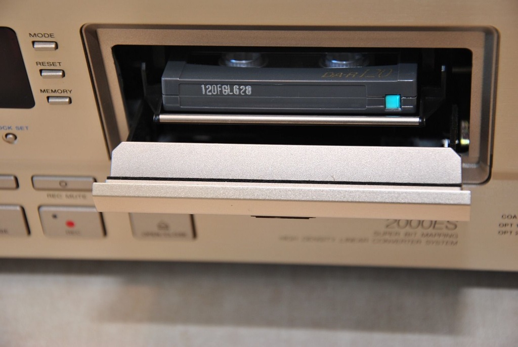 Sony DTC2000ES HighEnd DATRecorder, 4Head 7293386517 oficjalne