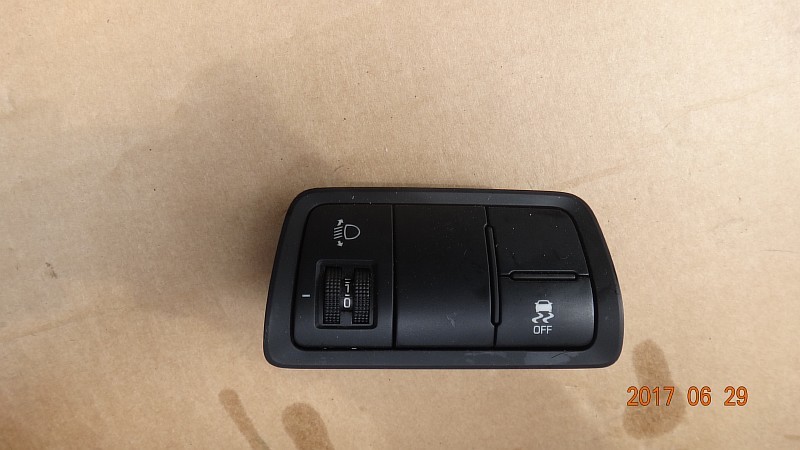 Hyundai i20 II 14- ESP OFF panel przycisk