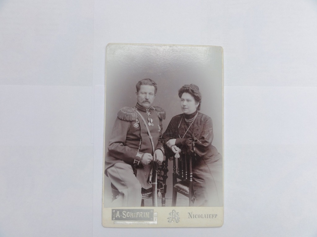 Zdjęcie kartonik oficer carski-odznaczenia,szabla