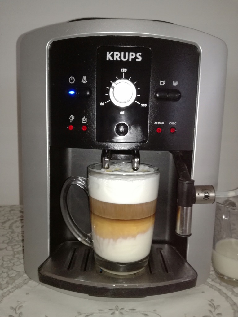 EKSPRES CIŚNIENIOWY KRUPS EA 8000 MŁYNEK SPIENIACZ