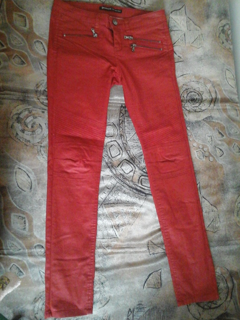 Spodnie rurki czerwone jeans Stradivarius M 38