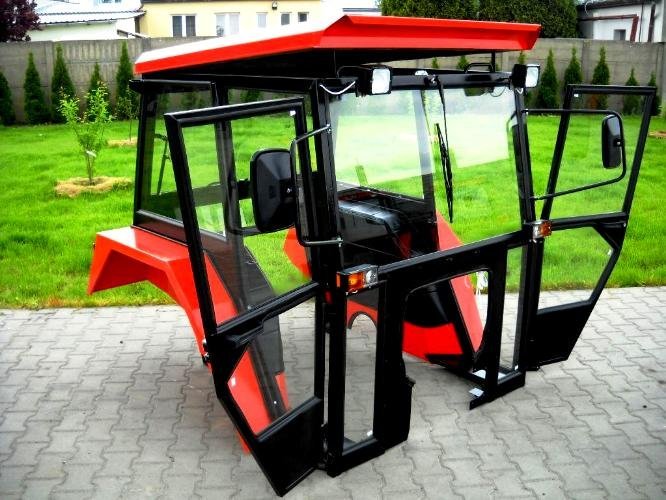 KABINA URSUS  C-360  C360 C-330 C330 z błotnikami
