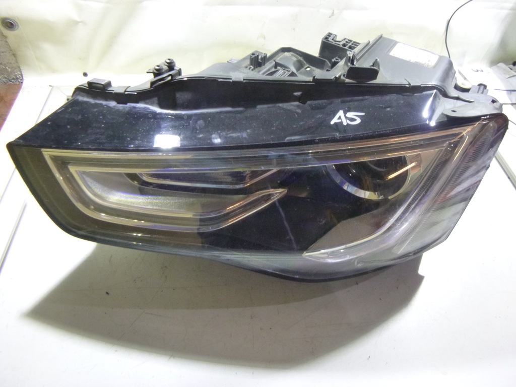 LAMPA  LEWY PRZÓD USZKODZONA 8TO941031C A5 S-LINE