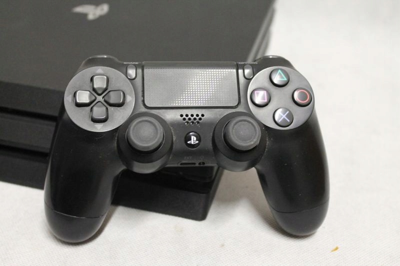 playstation 4 cuh 7016b