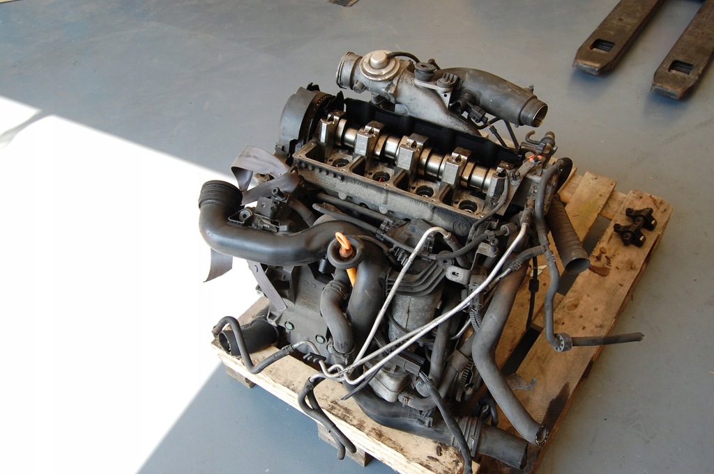 Silnik 1.9 TDi VW Touran Passat BKC z Trubiną KPL
