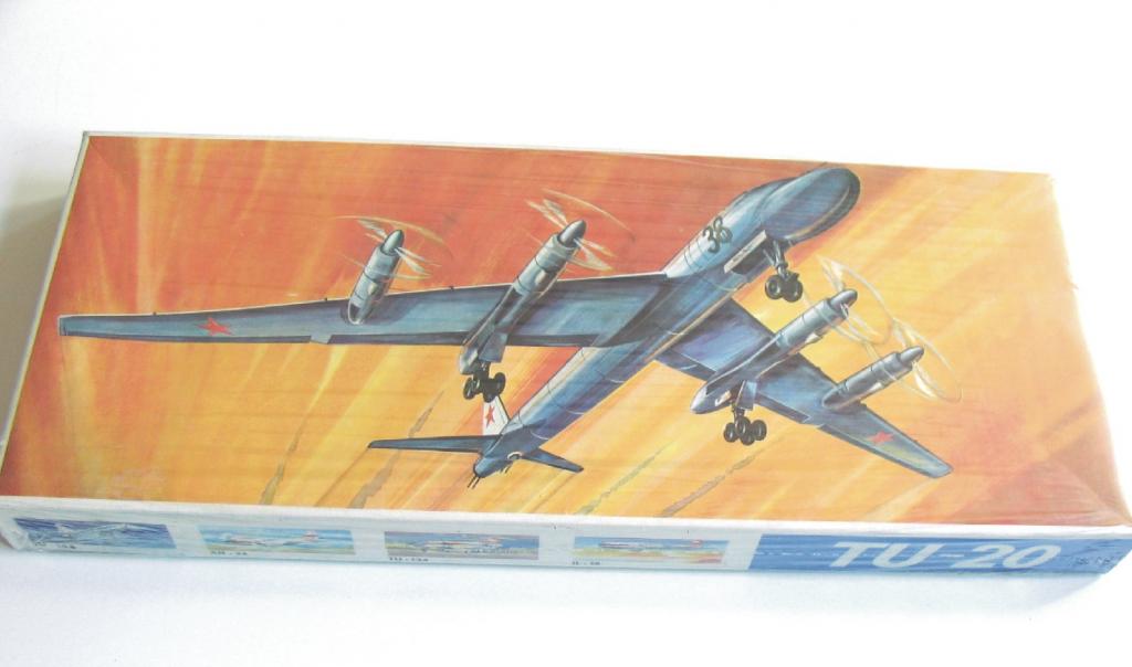 samolot plasticart bombowiec Tu-20 TU-95 foliowany