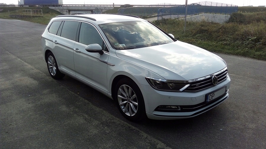 VW Passat B8 2015 White Pearl