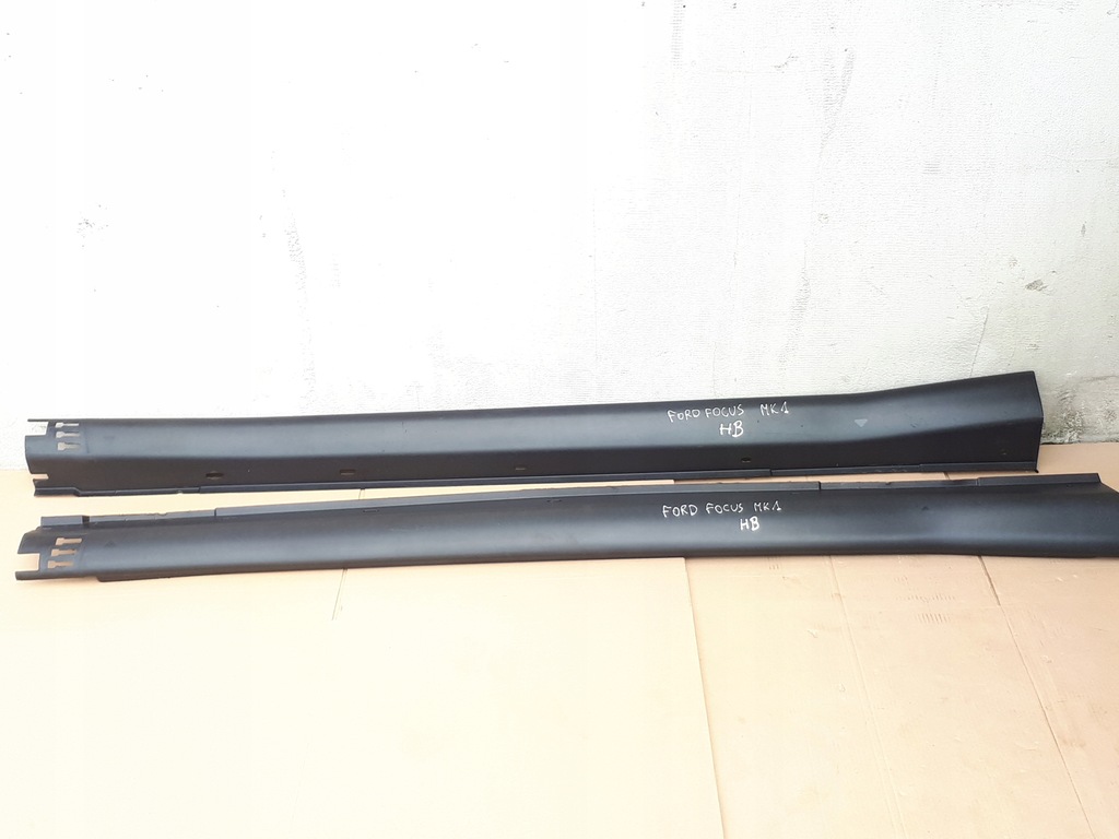 FOCUS MK1 HB LISTWA PROGOWA NAKŁADKA PRAWA LEWA