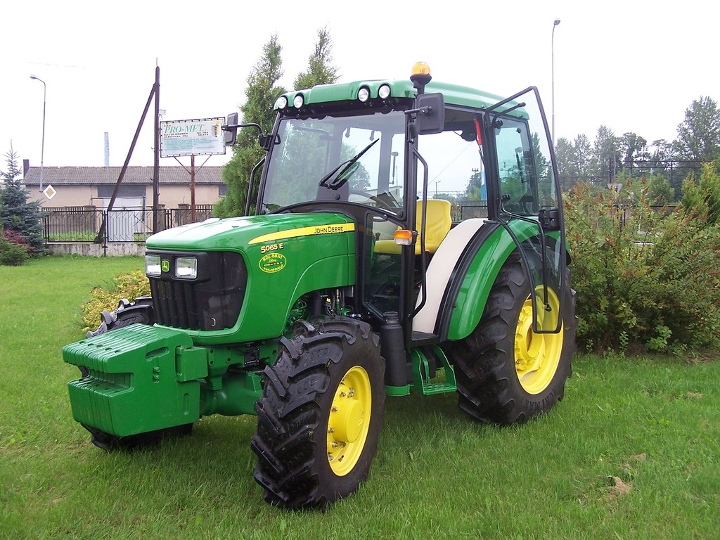 sprzedam JOHN DEERE 5065E 2011rok. salonPL , 1właś