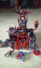 Lego Nexo zamek kryjowka Jestro 70323 z instrukcją