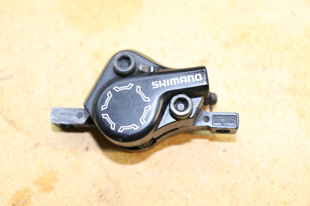 Zacisk hamulca Shimano BR-m486 + 2x klocki