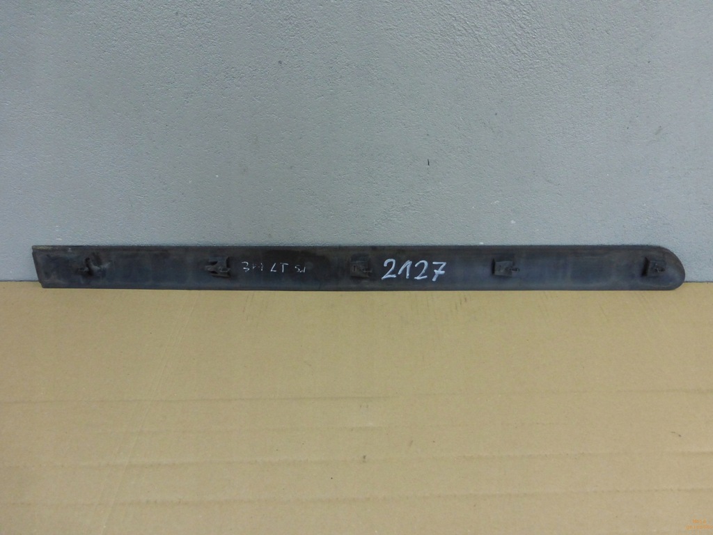 listwa drzwi lewa tył PEUGEOT 307 czarny mat. 7561938743