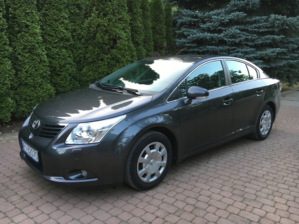 TOYOTA AVENSIS 1.8 LUNA SEDAN 2011, salon,