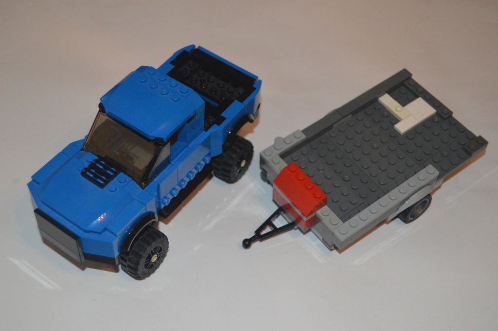 LEGO samochod terenowy z przyszepa jeep ford 75875