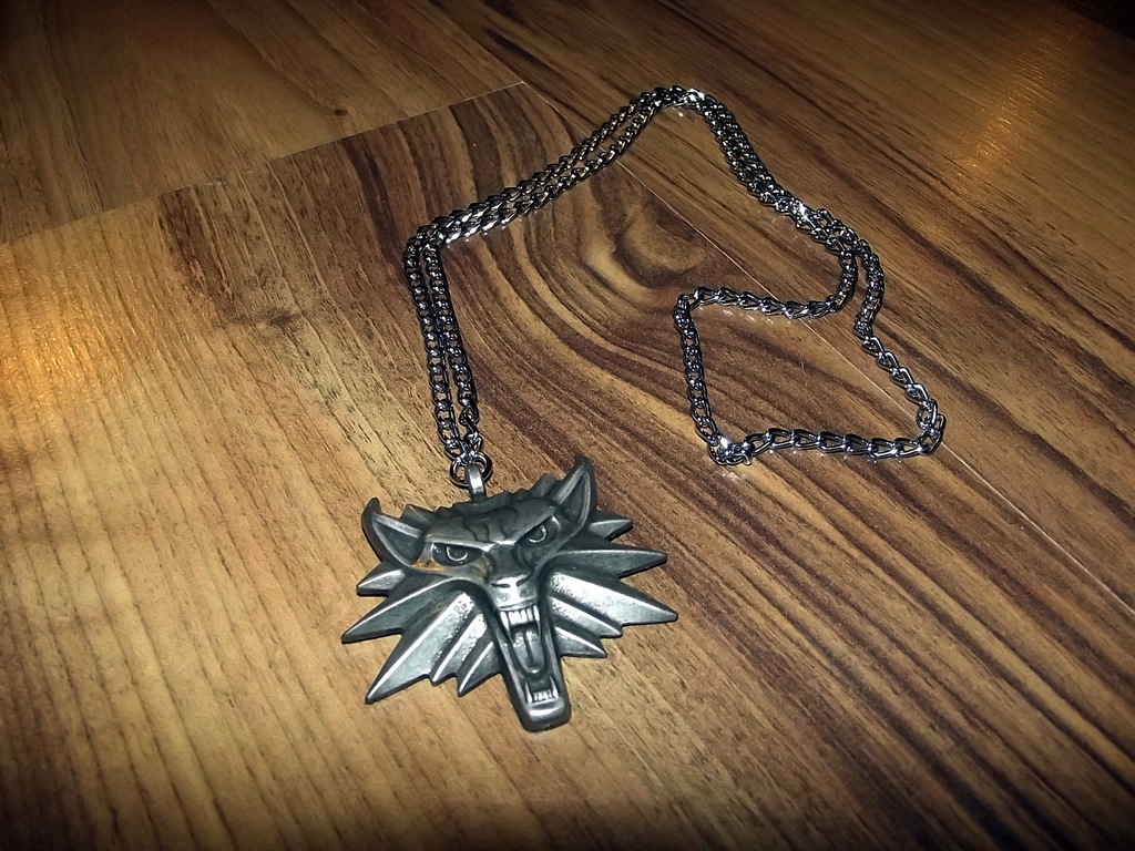 Wiedźmin 2 Medalion Amulet Mroczna Edycja !