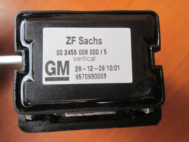 目貫 CZUJNIK PRZYSPIESZENIA 9570930003 OPEL INSIGNIA - 7479123103