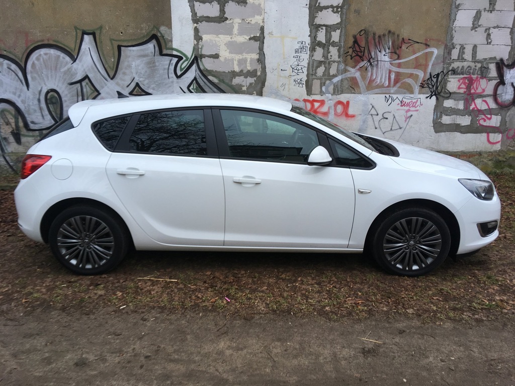 ASTRA J LIFT BIAŁA  HATCHBACK 1.4 TURBO NAWIGACJA