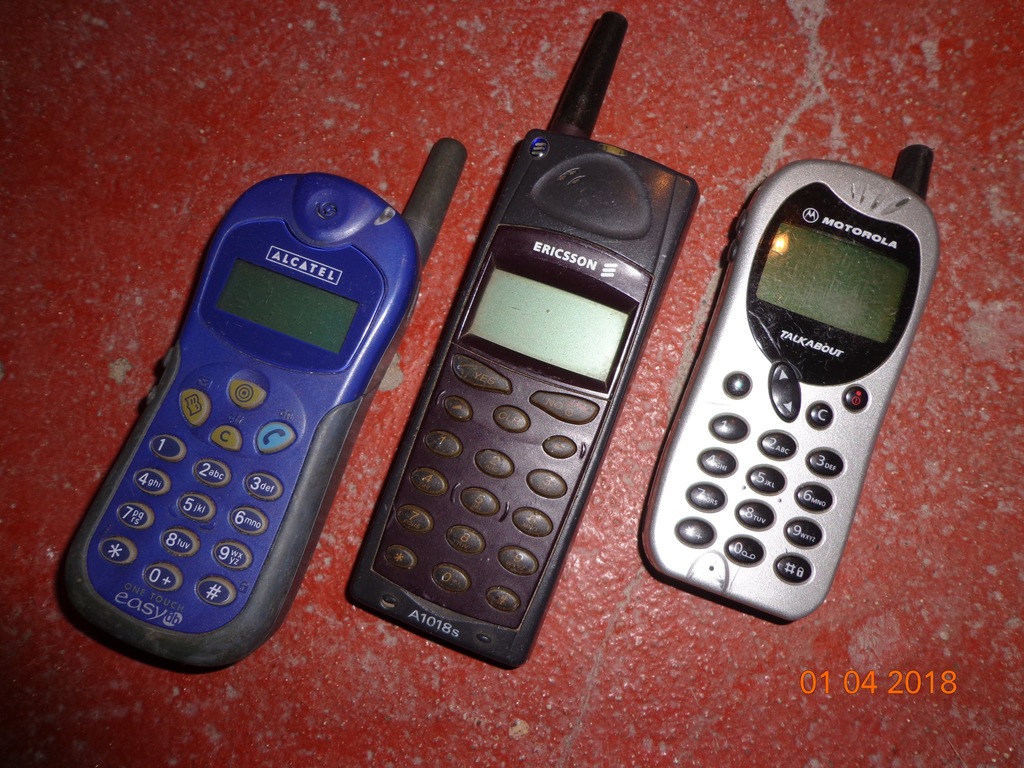 3 x KLASYK ALCATEL ERICSSON MOTOROLA Z ANTENKĄ