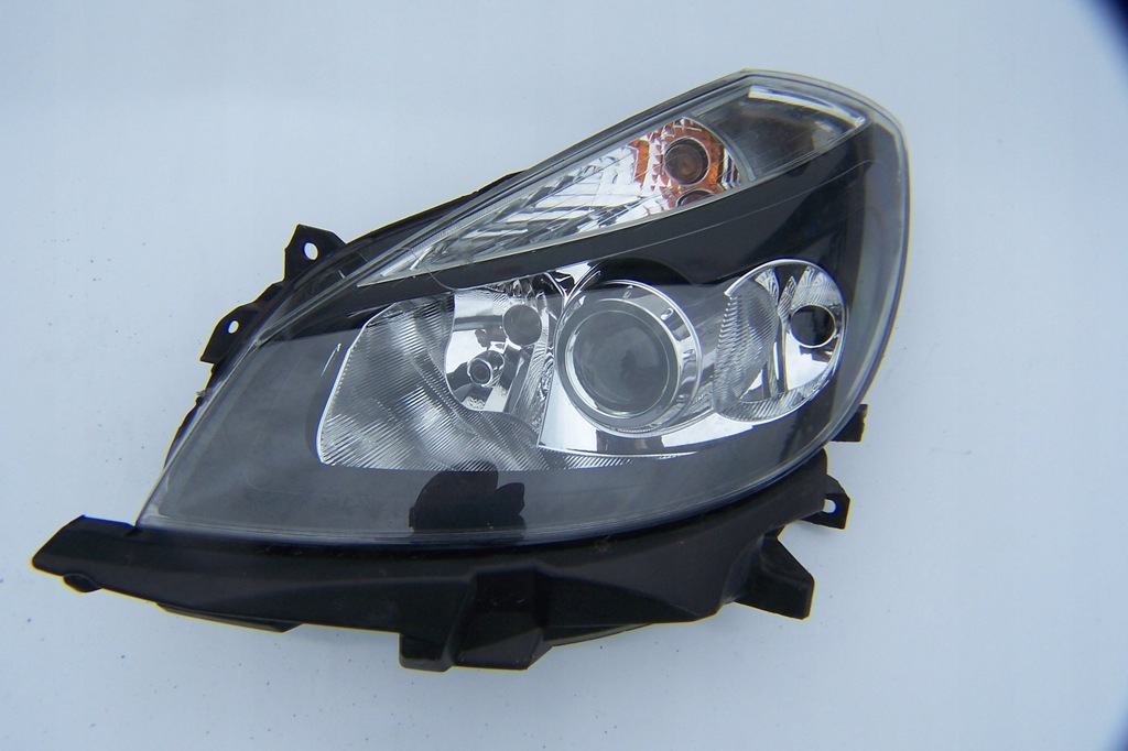 CLIO III 3 LAMPA XENON LEWA 7701070485