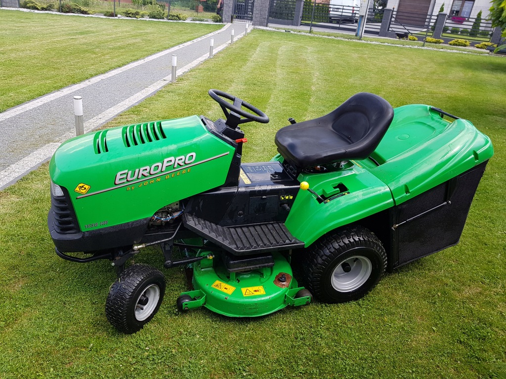 Traktorek kosiarka EuroPro by John Deere
