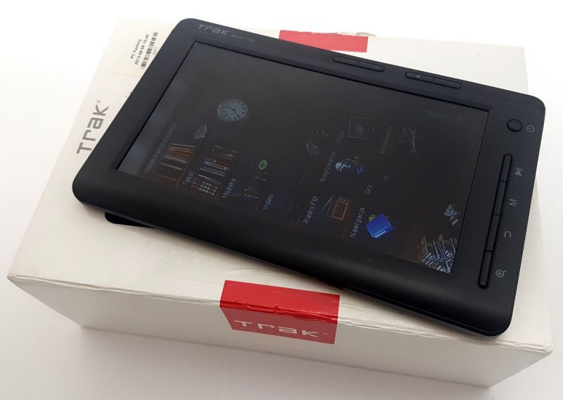 CZYTNIK TRAK TBOOK-7100 4 GB  KOMPLET