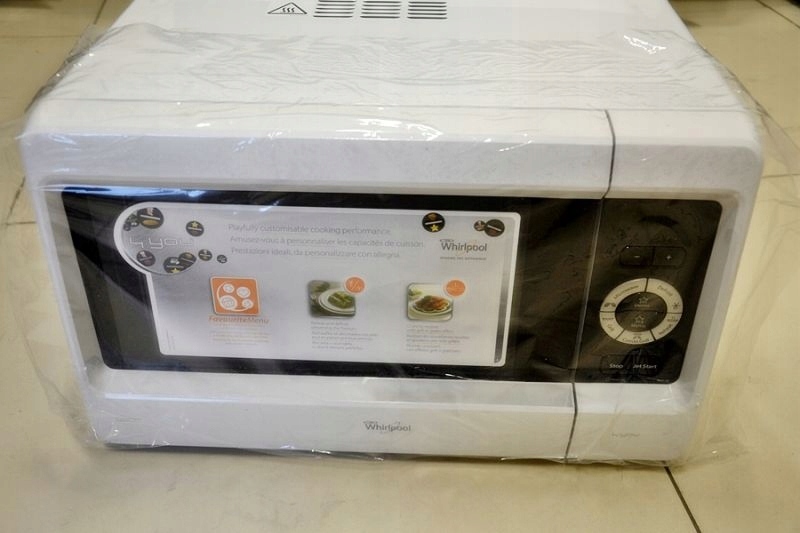KUCHENKA MIKROFALOWA WHIRLPOOL MWA 268 WH PUDEŁKO