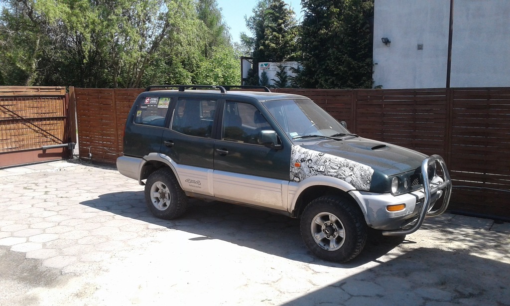 Nissan Terrano 2,7td