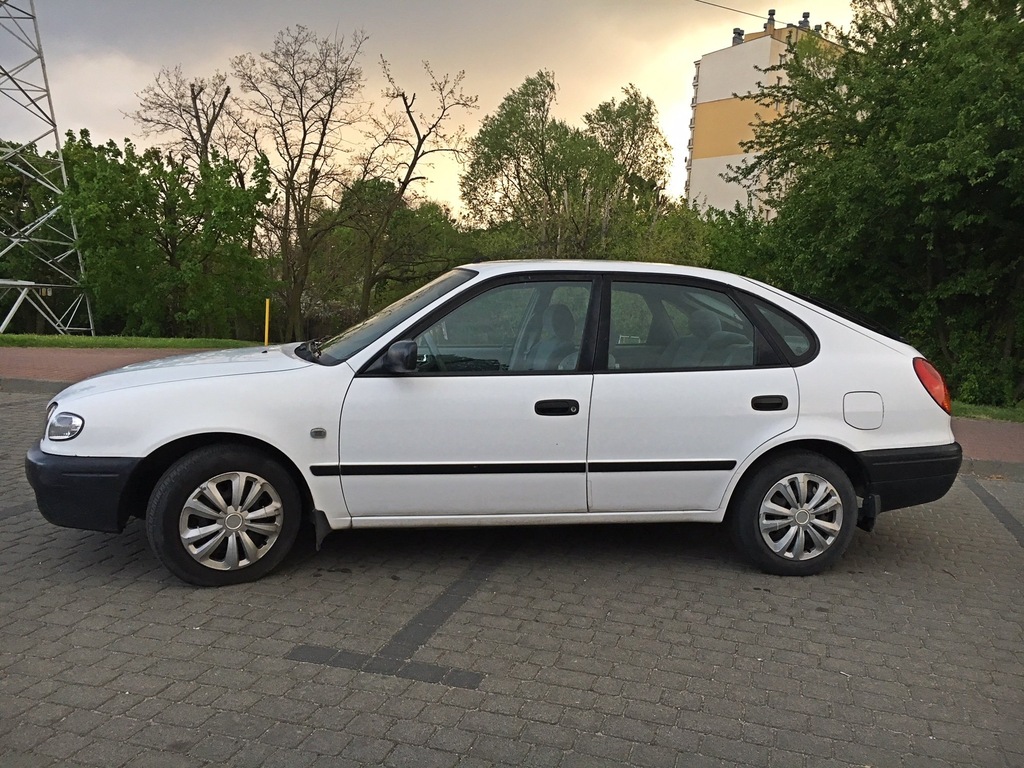 Toyota Corolla 2000 rok, 1,4L Benzyna, KLIMA, 7314326802