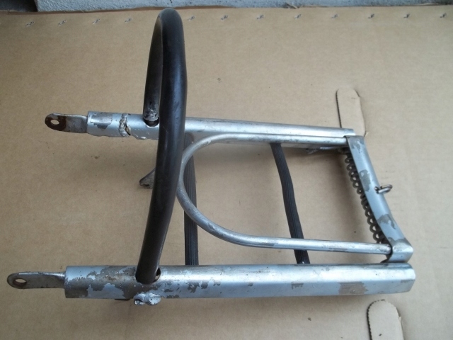Bagażnik uchwyt WSK 125 175 Kompletny oryginał