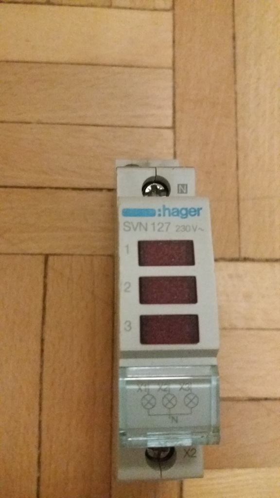 Lampka kontrolna HAGER SVN 127 230V