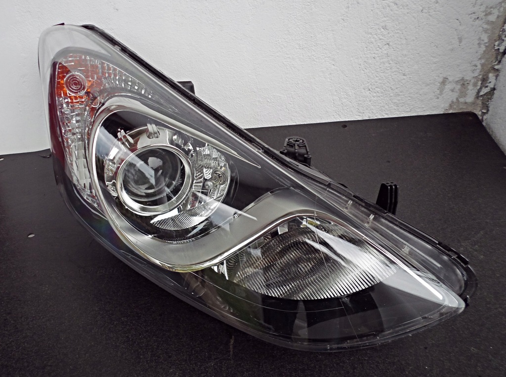 Hyundai i30 II Prawa lampa EUROPA ładna 7598843970