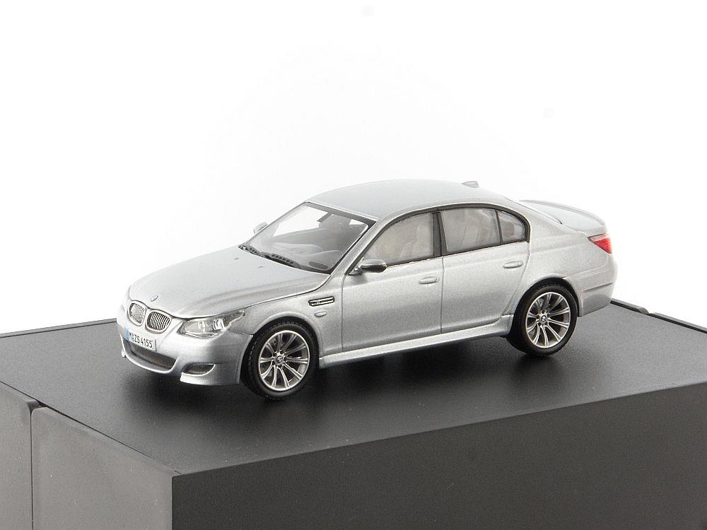 BMW M5 E60 Silver 1/43 KYOSHO 80420391744