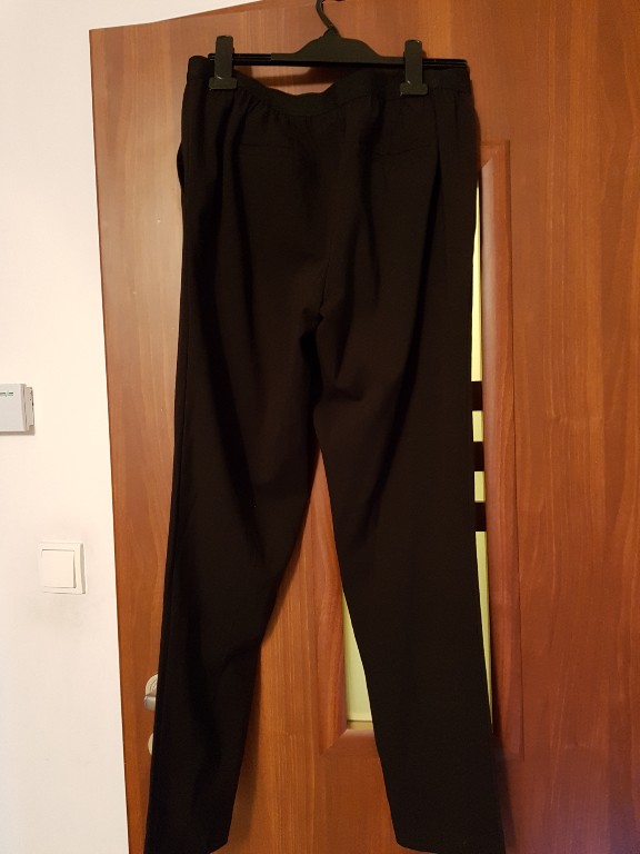 czarne spodnie rozmiar 40 esmara