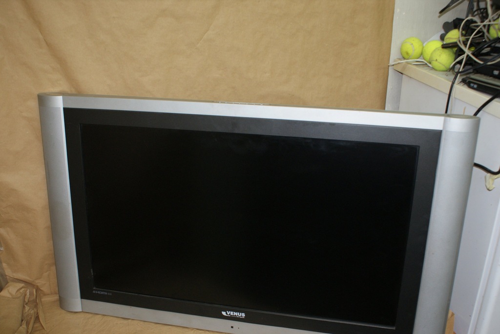 TELEWIZOR VENUS HD37BW (6450)