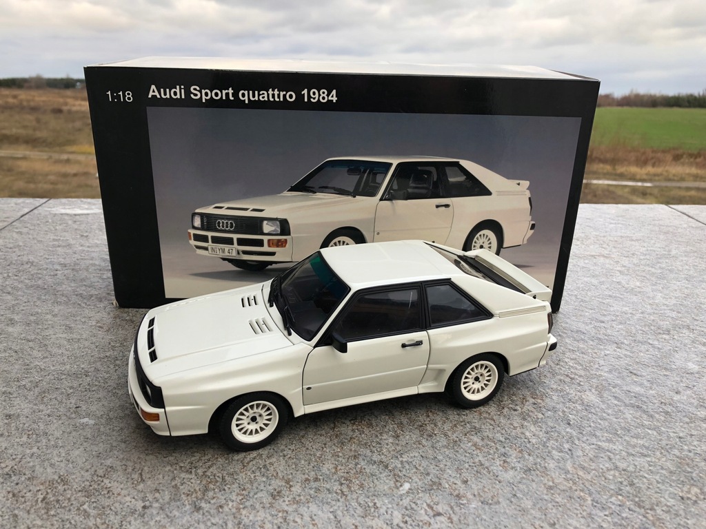 ミニカー AUTOart Audi sport Quattro 1988 1/18 Audi Sport Quattro - AUTOart 1:18 - biały - NOWY