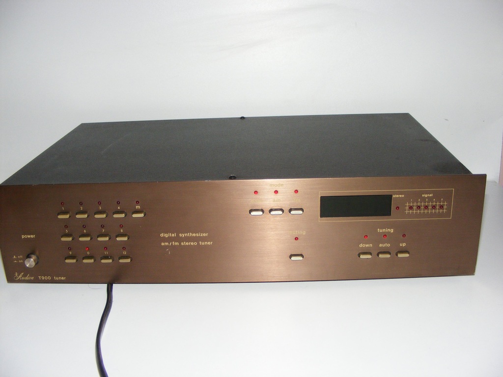 NIEMIECKI TUNER AUDION T -900