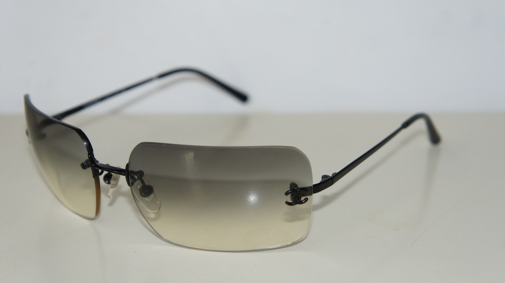 Okulary przeciwsłoneczne CHANEL 4017