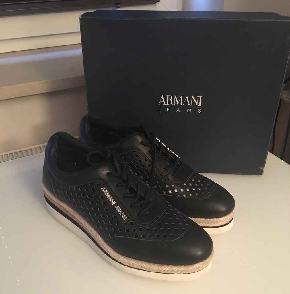 Armani Sneakersy 40