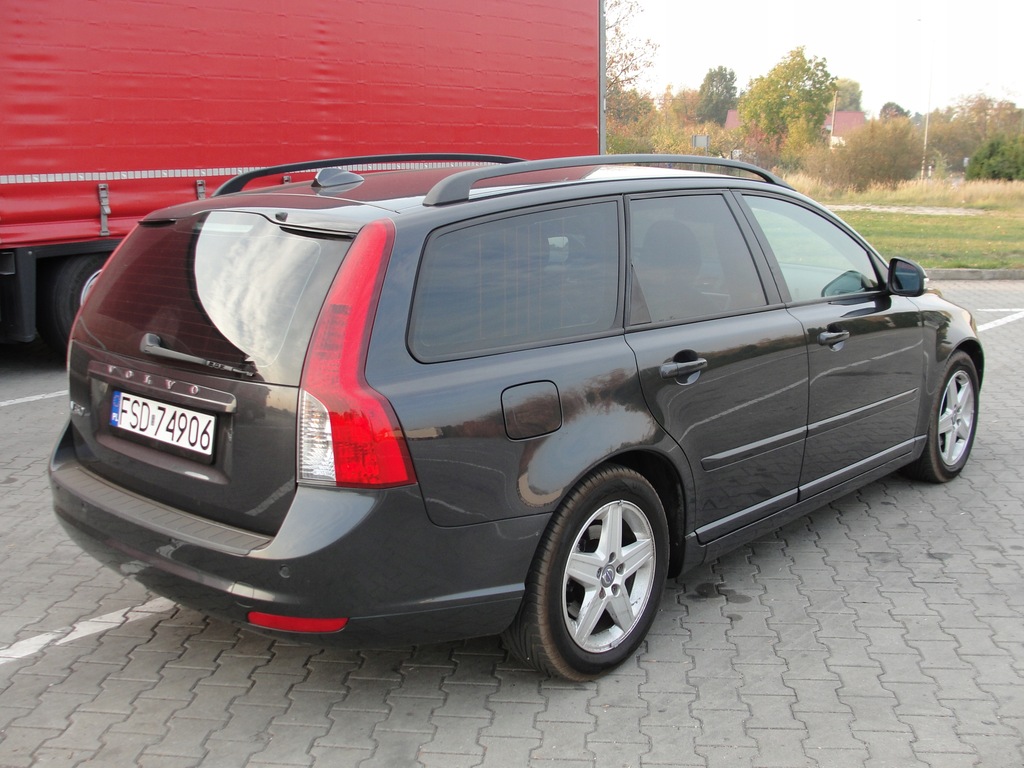 Volvo v50 2010