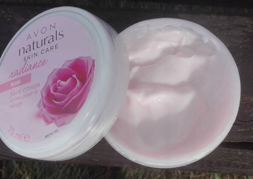 AVON NATURALS SKIN CARE różany krem do twarzy 75ml