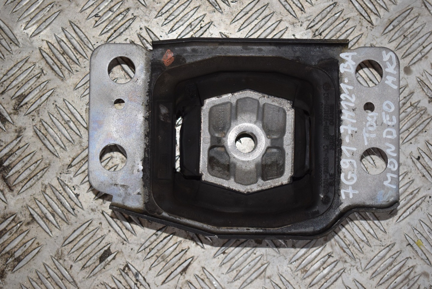 gearbox mount FORD MONDEO MK5